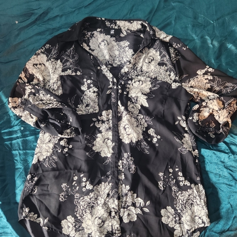 Iz Byer Button Down Blouse